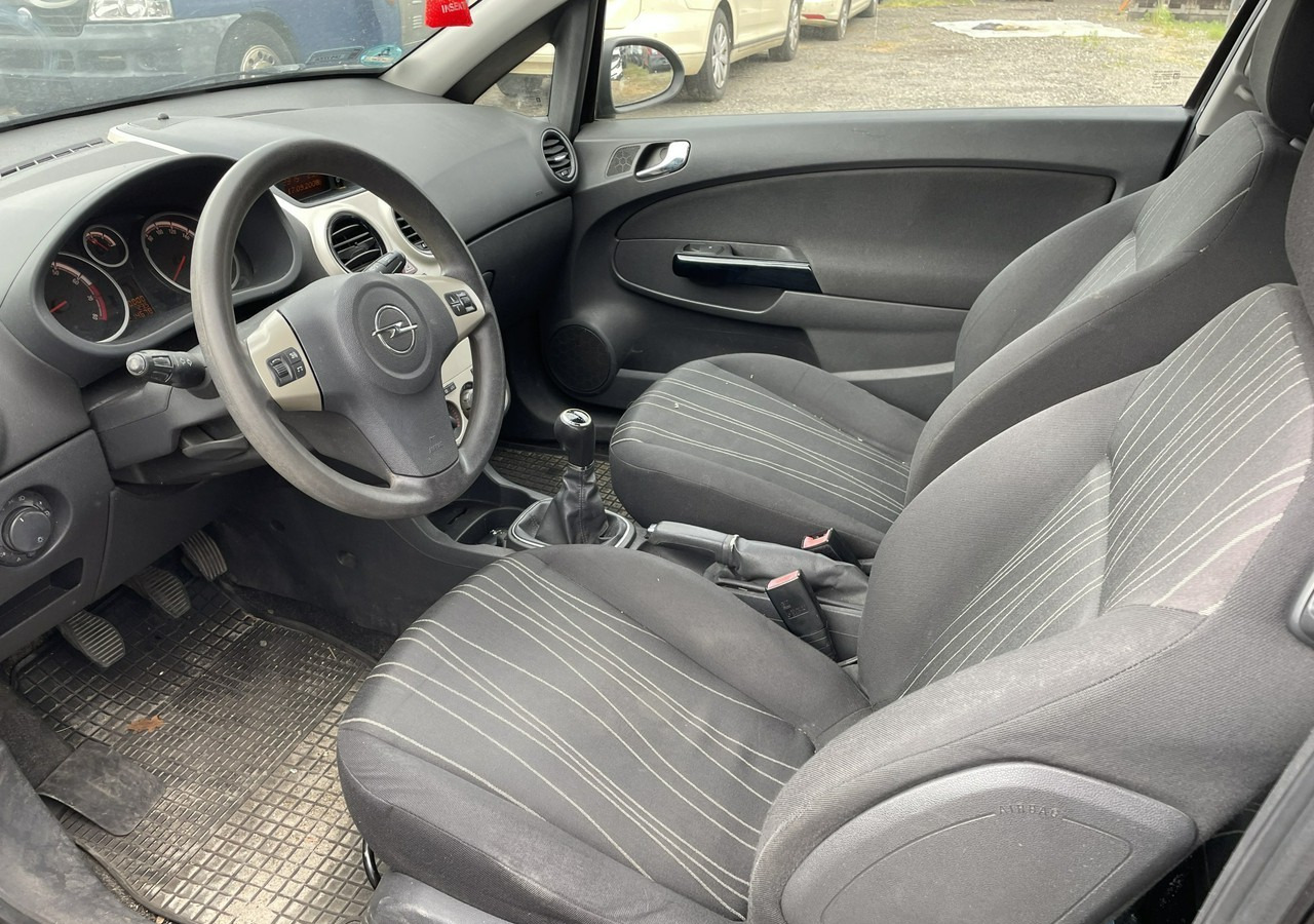 Opel Corsa D Opel Corsa 1,2-16V 80KM Klima 2008 - هاتشباك: صور 3 Opel Corsa D Opel Corsa 1,2-16V 80KM Klima 2008 - هاتشباك: صور 3