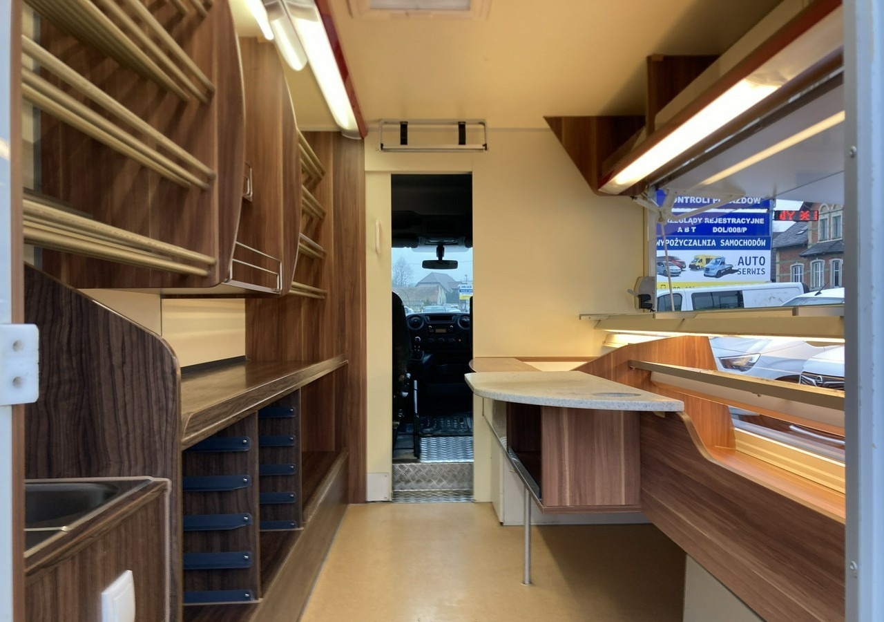 Renault Master Autosklep sklep Bar Gastronomiczny Food Truck Foodtruck Borco 2017 - شاحنات طعام: صور 3 Renault Master Autosklep sklep Bar Gastronomiczny Food Truck Foodtruck Borco 2017 - شاحنات طعام: صور 3