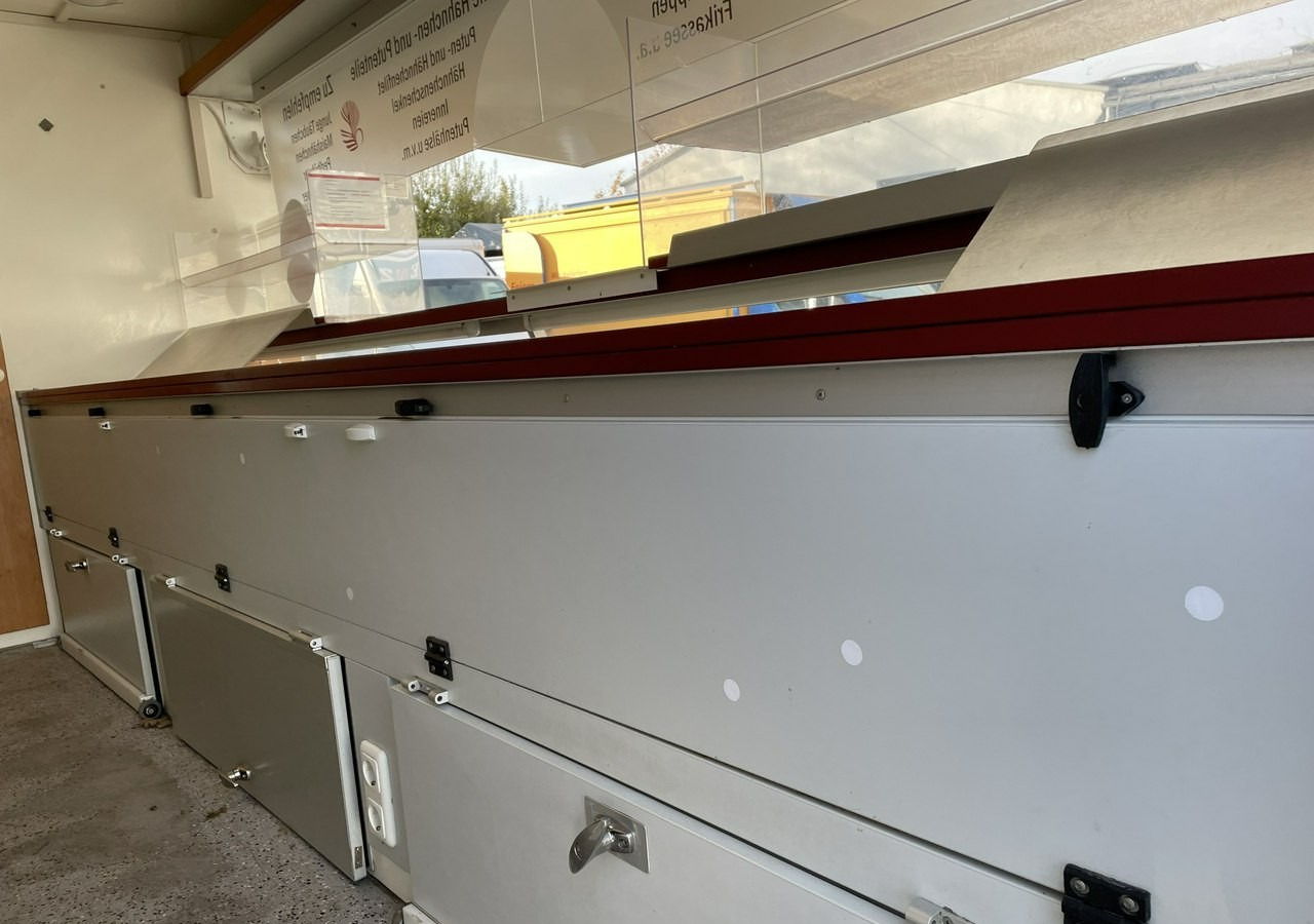 Renault Master Master Autosklep Gastronomiczny Food Truck Foodtruck Sklep bar 2009 - شاحنات طعام: صور 5 Renault Master Master Autosklep Gastronomiczny Food Truck Foodtruck Sklep bar 2009 - شاحنات طعام: صور 5
