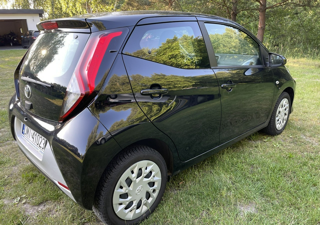 Toyota Aygo II Toyota Aygo 1.0-16V Klima Salon PL 24651km Model 2021 - هاتشباك: صور 5 Toyota Aygo II Toyota Aygo 1.0-16V Klima Salon PL 24651km Model 2021 - هاتشباك: صور 5