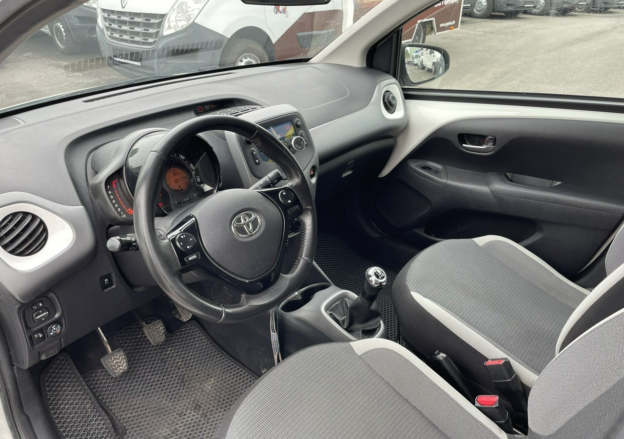 Toyota Aygo II Toyota Aygo 1.0 VVT-i JBL Edition bezyna+LPG Salon PL 2020 - سيارة: صور 5 Toyota Aygo II Toyota Aygo 1.0 VVT-i JBL Edition bezyna+LPG Salon PL 2020 - سيارة: صور 5