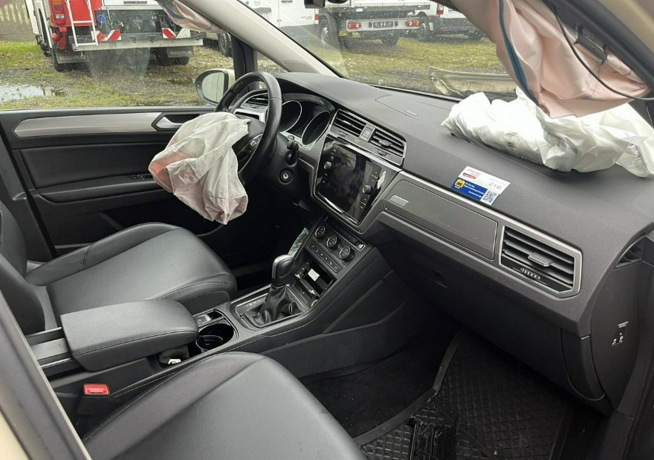 Volkswagen Touran III Touran - سيارة: صور 5 Volkswagen Touran III Touran - سيارة: صور 5
