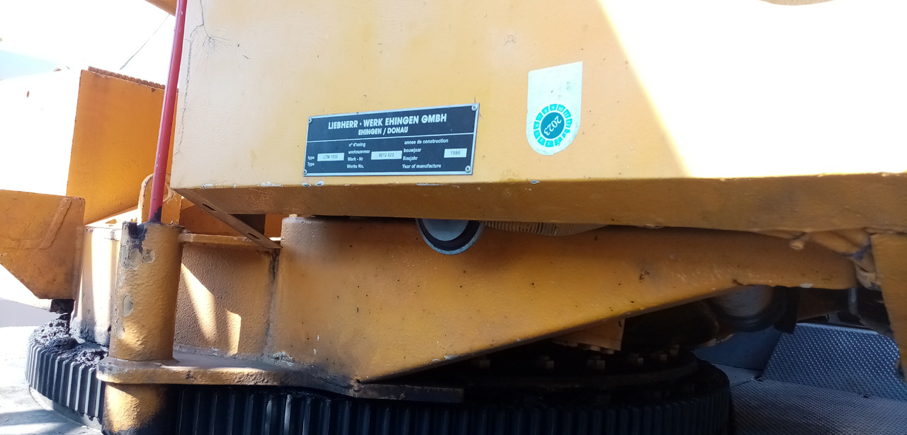LIEBHERR LTM 1030 - آلات البناء: صور 2 LIEBHERR LTM 1030 - آلات البناء: صور 2