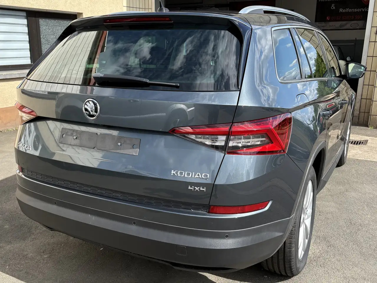 Skoda Kodiaq Style 4x4 - سيارة دفع رباعي: صور 4 Skoda Kodiaq Style 4x4 - سيارة دفع رباعي: صور 4