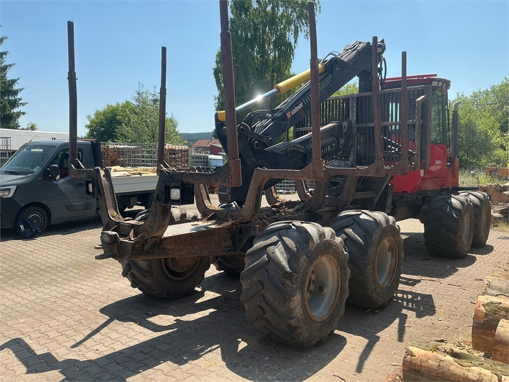 Komatsu 840 TX - شاحنات نقل الأخشاب في الغابات: صور 4 Komatsu 840 TX - شاحنات نقل الأخشاب في الغابات: صور 4