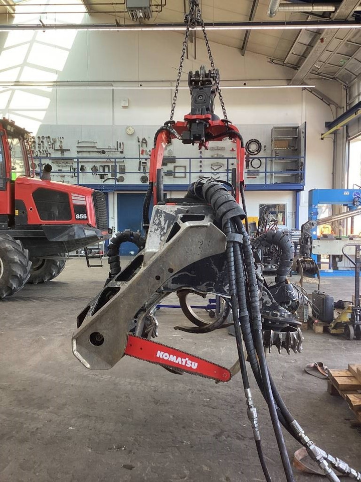 Komatsu C124 - رؤوس حصادات: صور 4 Komatsu C124 - رؤوس حصادات: صور 4