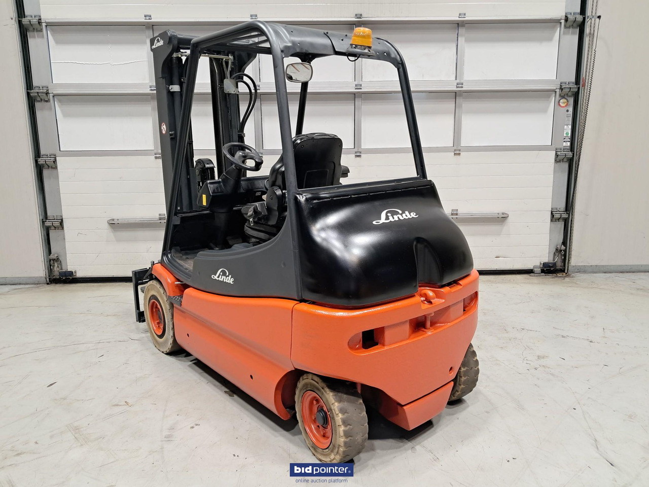 Linde E25-02 elektrische vorkheftruck - رافعة شوكية كهربائية: صور 3 Linde E25-02 elektrische vorkheftruck - رافعة شوكية كهربائية: صور 3