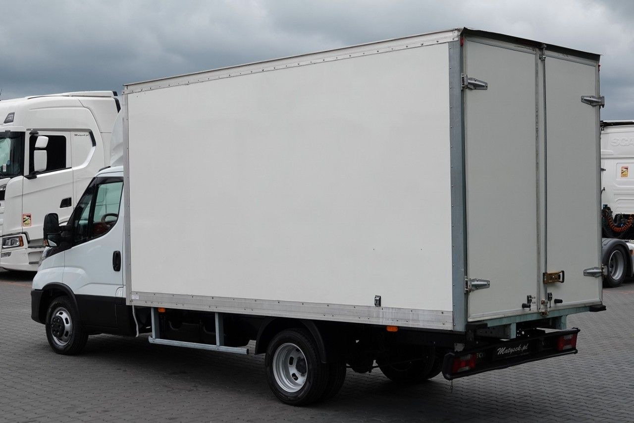 Iveco DAILY 3,0 D / KONTENER / 2020 ROK /BLIŹNIAK / SP - الشاحنات الصغيرة المبردة: صور 4 Iveco DAILY 3,0 D / KONTENER / 2020 ROK /BLIŹNIAK / SP - الشاحنات الصغيرة المبردة: صور 4