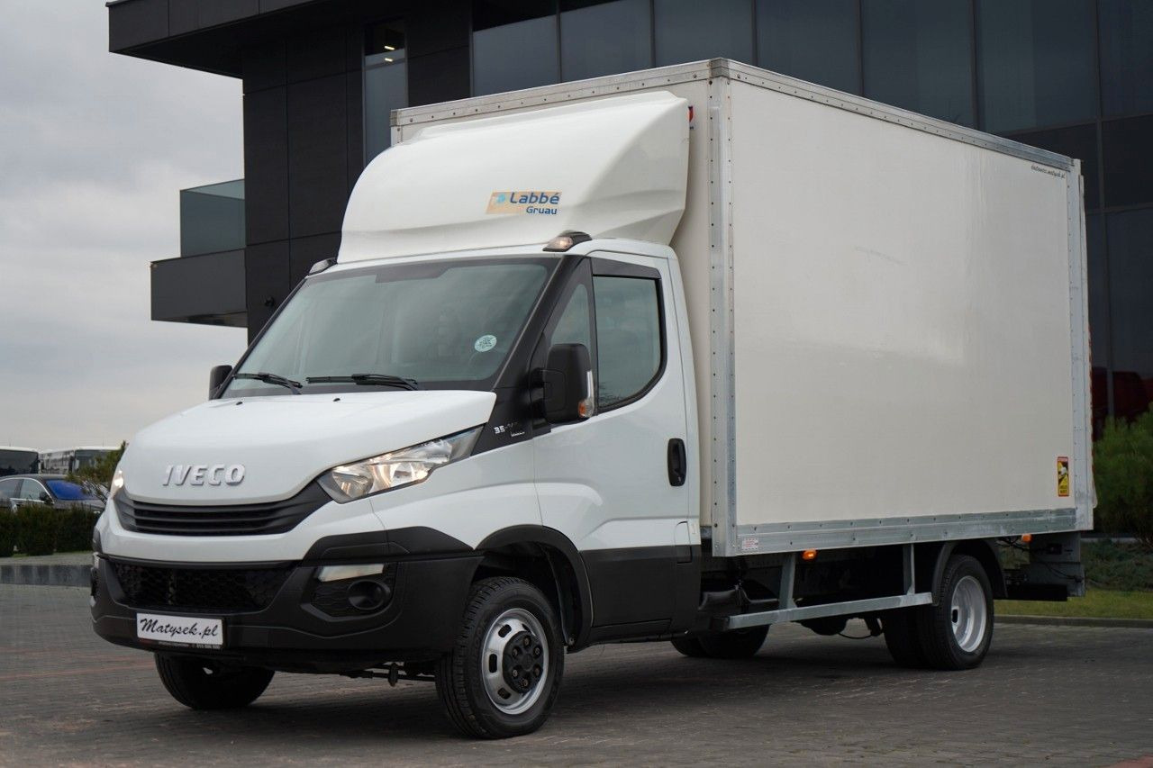 Iveco DAILY 35-140 / KONTENER 4,2 M / WINDA / BLIŹNIAK - الشاحنات الصغيرة المبردة: صور 1 Iveco DAILY 35-140 / KONTENER 4,2 M / WINDA / BLIŹNIAK - الشاحنات الصغيرة المبردة: صور 1