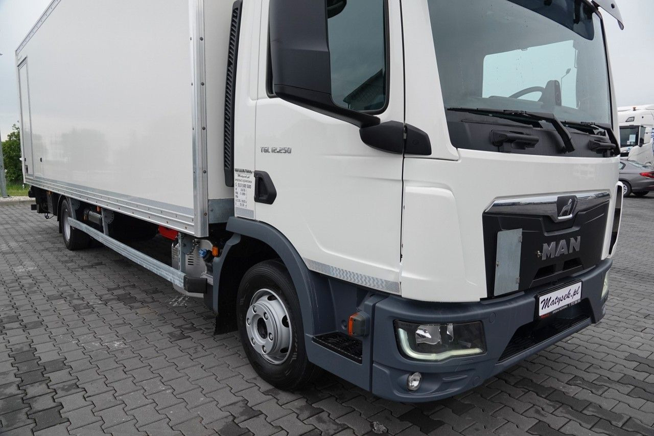MAN TGL 12.250 / SOLÓWKA / KONTENER 8 M / WINDA / BO - بصندوق مغلق شاحنة: صور 5 MAN TGL 12.250 / SOLÓWKA / KONTENER 8 M / WINDA / BO - بصندوق مغلق شاحنة: صور 5