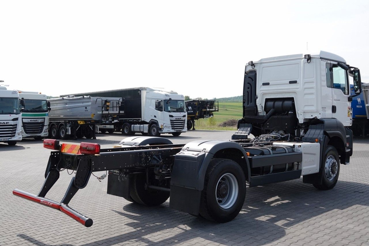 MAN TGS 18.420 / 4X4 / RAMA DŁ. 5,6 M / NAVI / DO Z - شاحنة جرار: صور 4 MAN TGS 18.420 / 4X4 / RAMA DŁ. 5,6 M / NAVI / DO Z - شاحنة جرار: صور 4