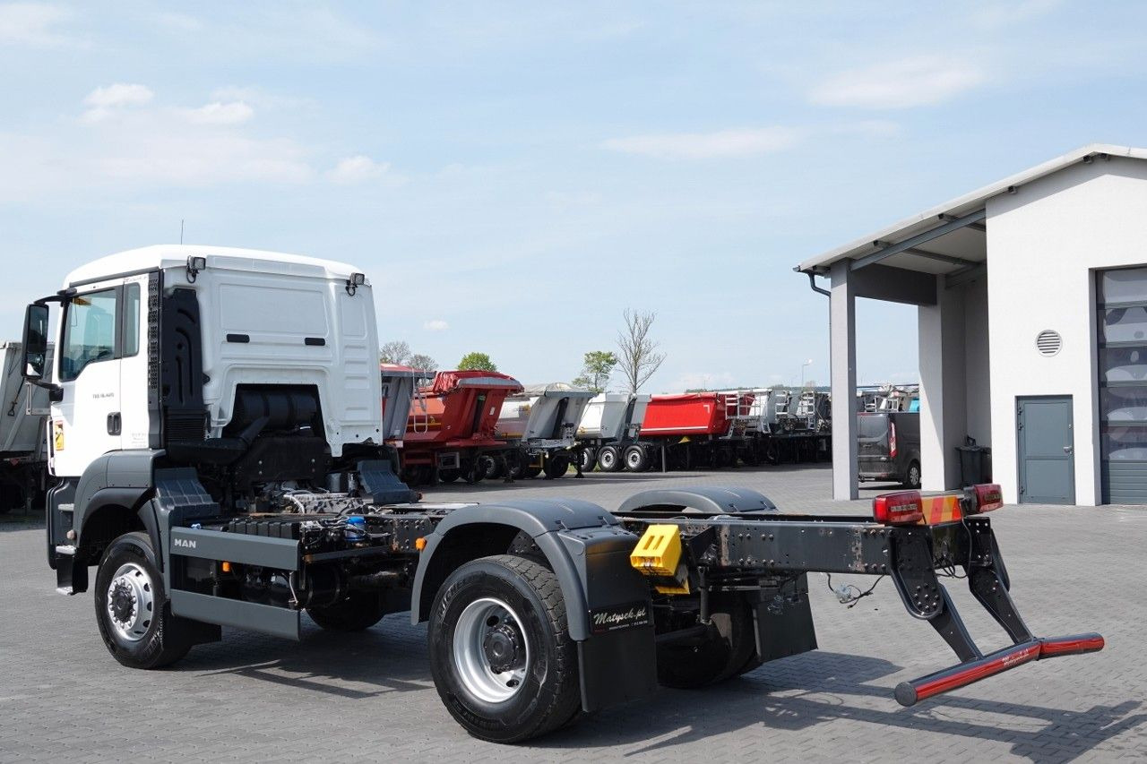 MAN TGS 18.420 / 4X4 / RAMA DŁ. 5,6 M / NAVI / DO Z - شاحنة جرار: صور 3 MAN TGS 18.420 / 4X4 / RAMA DŁ. 5,6 M / NAVI / DO Z - شاحنة جرار: صور 3