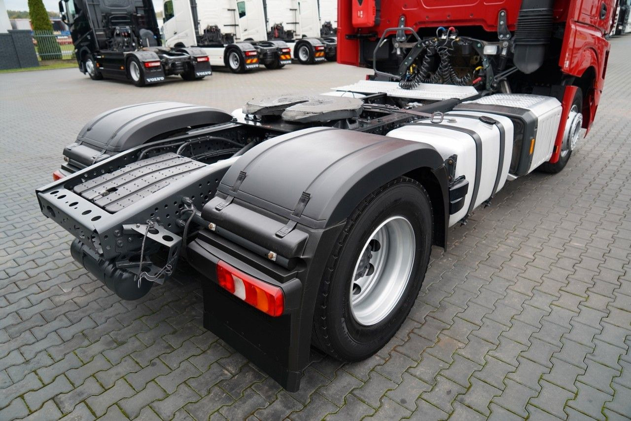 شاحنة جرار Mercedes-Benz ACTROS 1845 / BIG SPACE / 2020: صور 15 شاحنة جرار Mercedes-Benz ACTROS 1845 / BIG SPACE / 2020: صور 15