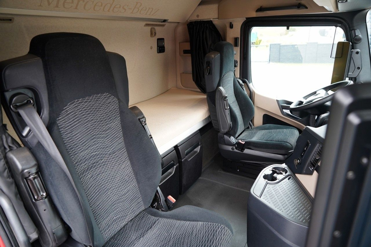 شاحنة جرار Mercedes-Benz ACTROS 1845 / BIG SPACE / 2020: صور 36 شاحنة جرار Mercedes-Benz ACTROS 1845 / BIG SPACE / 2020: صور 36