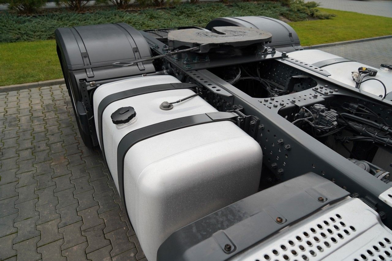 شاحنة جرار Mercedes-Benz ACTROS 1845 / BIG SPACE / 2020: صور 17 شاحنة جرار Mercedes-Benz ACTROS 1845 / BIG SPACE / 2020: صور 17