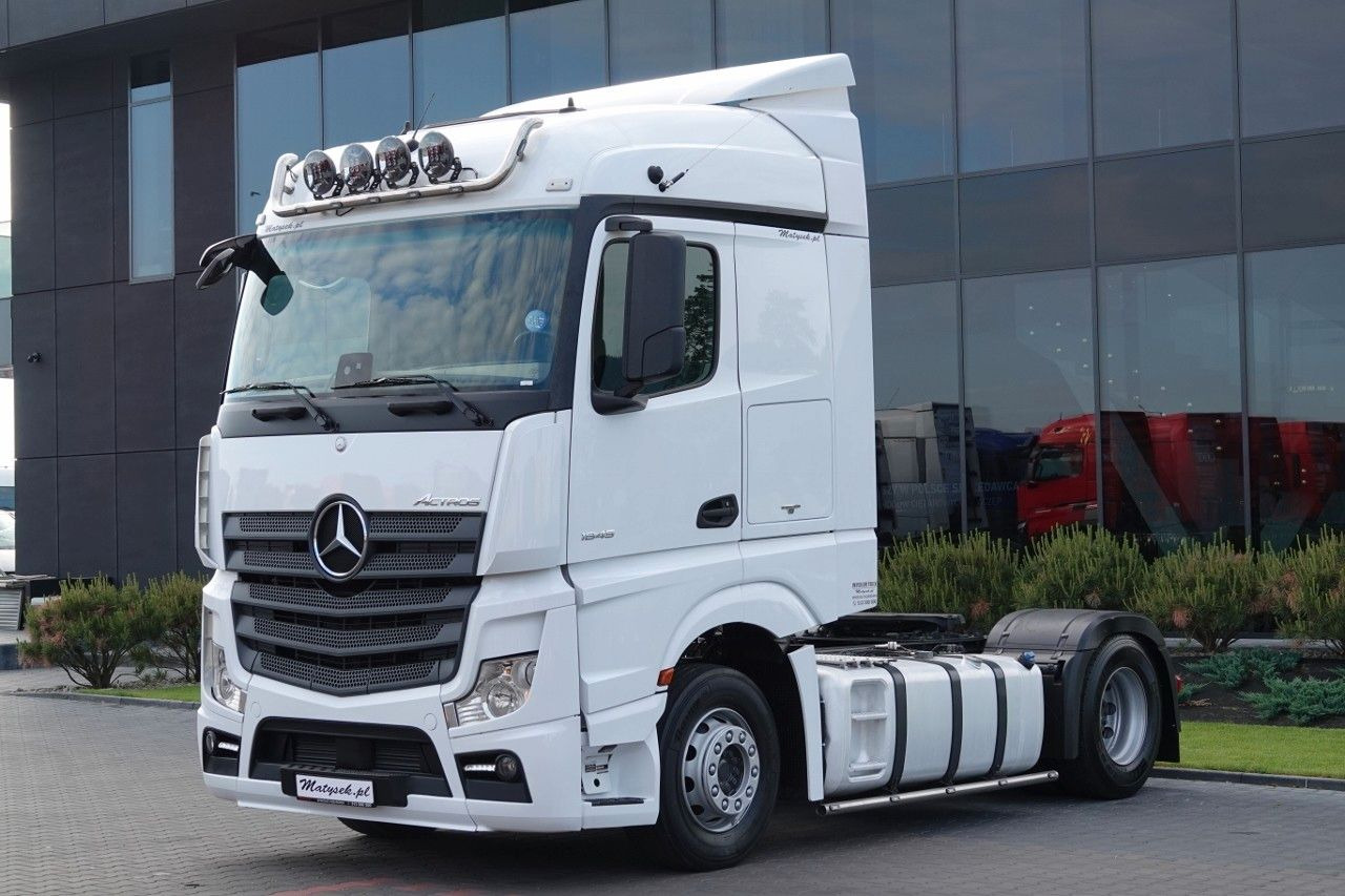 Mercedes-Benz ACTROS 1845 / STREAM SPACE / 2017 ROK - شاحنة جرار: صور 2 Mercedes-Benz ACTROS 1845 / STREAM SPACE / 2017 ROK - شاحنة جرار: صور 2