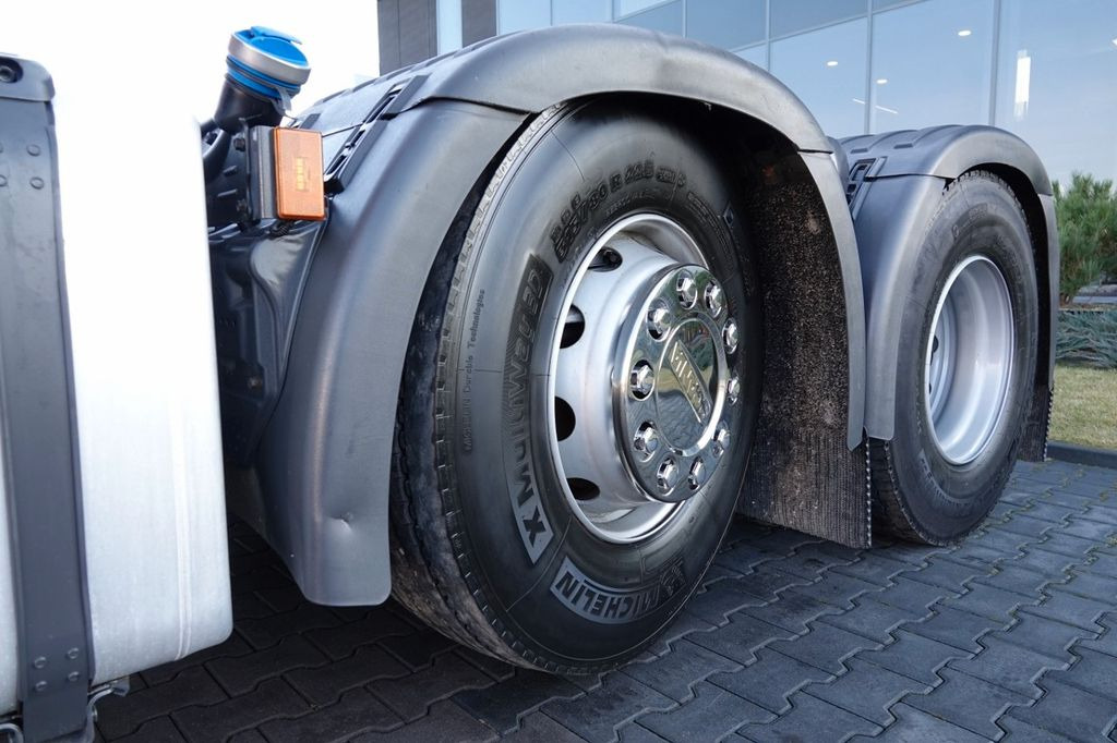 شاحنة جرار Scania R 580 / V8 / 6x2 / PUSHER / OŚ PODNOSZONA / OŚ: صور 11