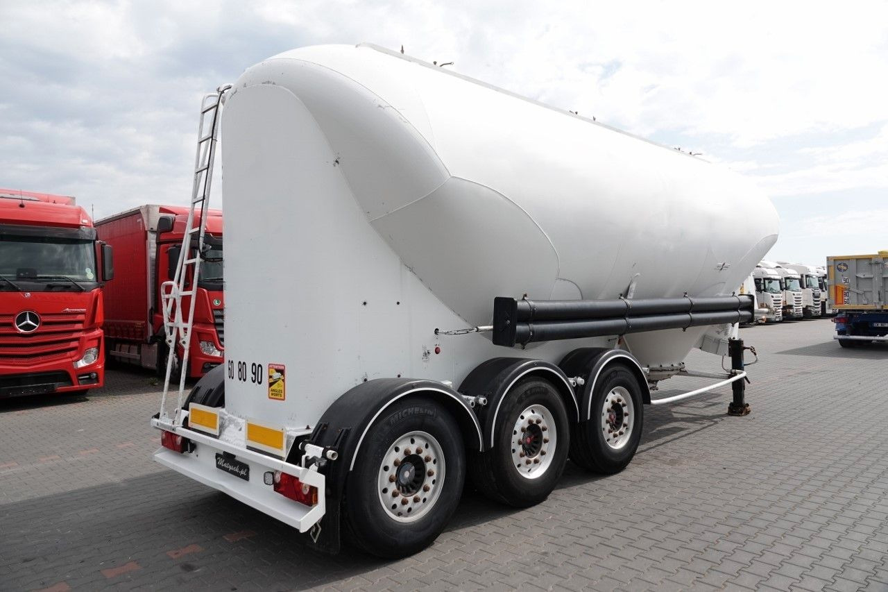 بلكر Spitzer CEMENTONACZEPA / 37 000 L / SILOS / 3 KOMORY: صور 7 بلكر Spitzer CEMENTONACZEPA / 37 000 L / SILOS / 3 KOMORY: صور 7