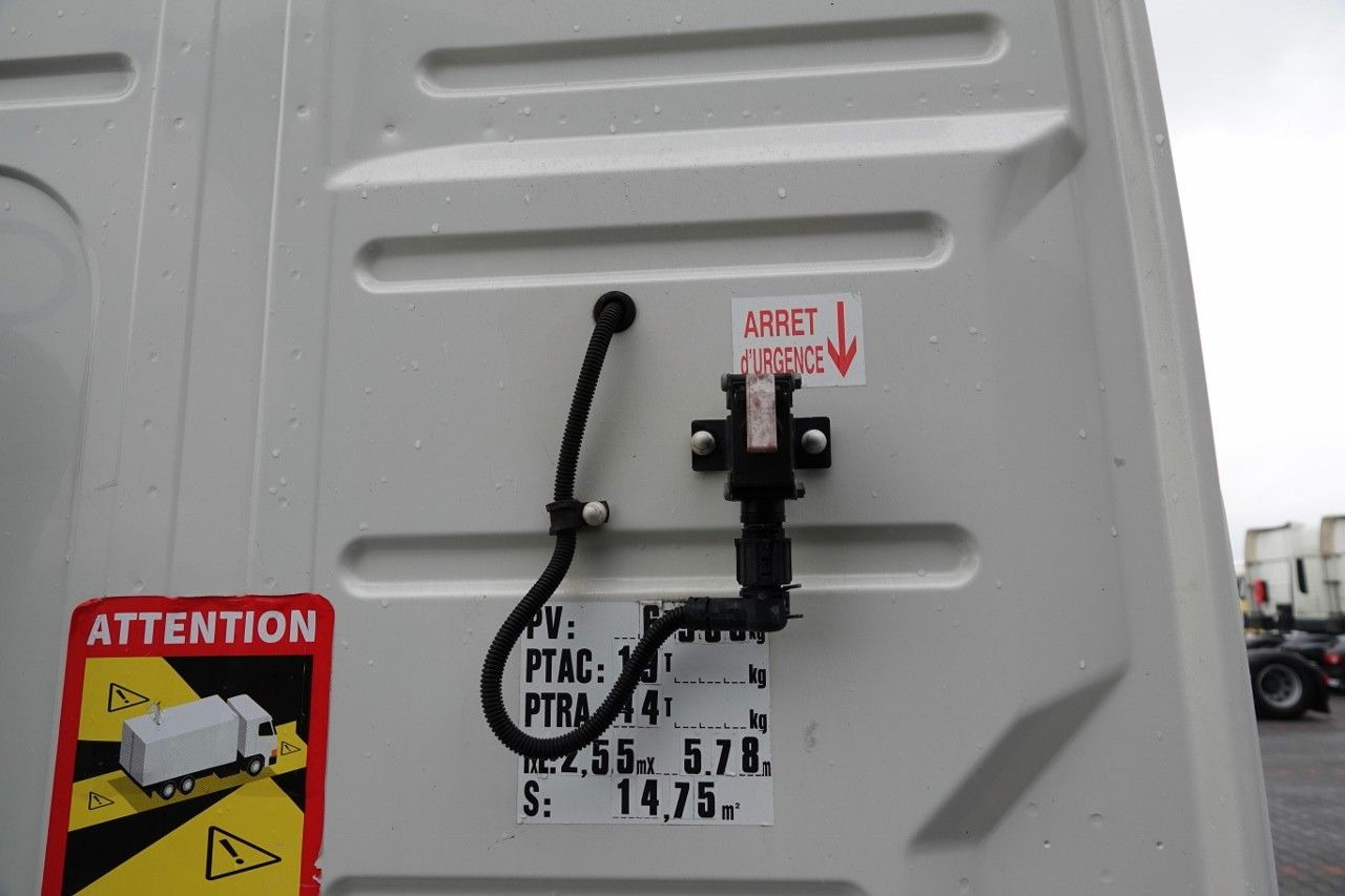 Volvo FM 450 / ADR / ALUFELGI / WAGA: 6900KG / EURO 5 إيجار Volvo FM 450 / ADR / ALUFELGI / WAGA: 6900KG / EURO 5: صور 11