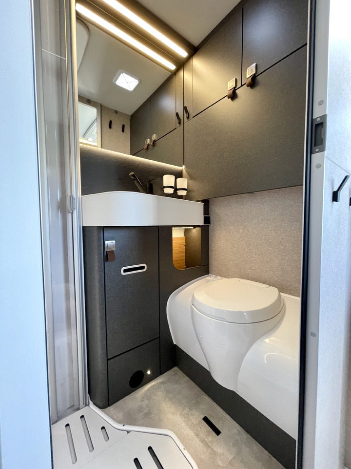 HYMER / ERIBA Cross Trail إيجار HYMER / ERIBA Cross Trail: صور 15