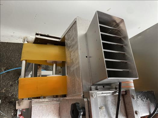 AFT buttering machine - معدات المخابز: صور 4 AFT buttering machine - معدات المخابز: صور 4