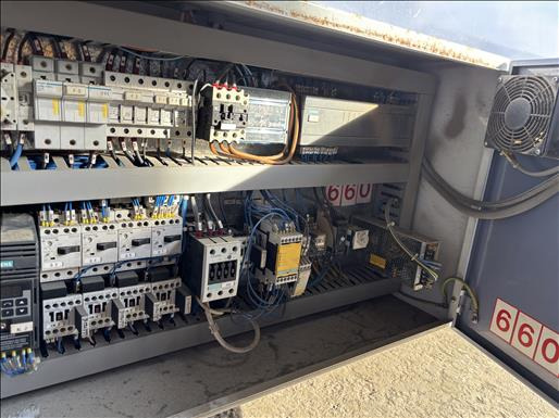 آلة التعبئة والتغليف Adpak A700 Shrink sleeve wrapper: صور 6 آلة التعبئة والتغليف Adpak A700 Shrink sleeve wrapper: صور 6