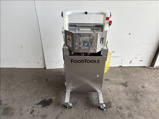 Food Tools CS4AAC Round cake slicer - معدات المخابز: صور 1 Food Tools CS4AAC Round cake slicer - معدات المخابز: صور 1