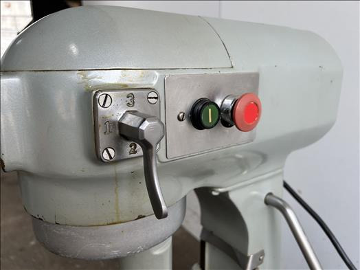 Hobart 20l Planetary mixer - آلة الغذاء: صور 3 Hobart 20l Planetary mixer - آلة الغذاء: صور 3