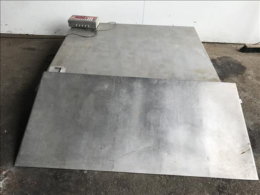 Ian Fellows Stainless platform scale - آلة الغذاء: صور 1 Ian Fellows Stainless platform scale - آلة الغذاء: صور 1