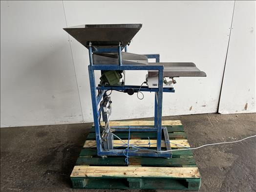 NNP Vibratory conveyor - الناقل: صور 1 NNP Vibratory conveyor - الناقل: صور 1
