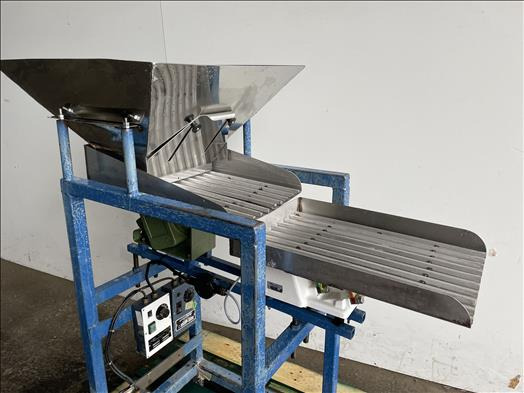 NNP Vibratory conveyor - الناقل: صور 2 NNP Vibratory conveyor - الناقل: صور 2