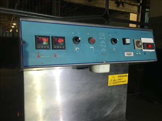 Selmi Ghana top Chocolate melting tank - آلة الغذاء: صور 3 Selmi Ghana top Chocolate melting tank - آلة الغذاء: صور 3