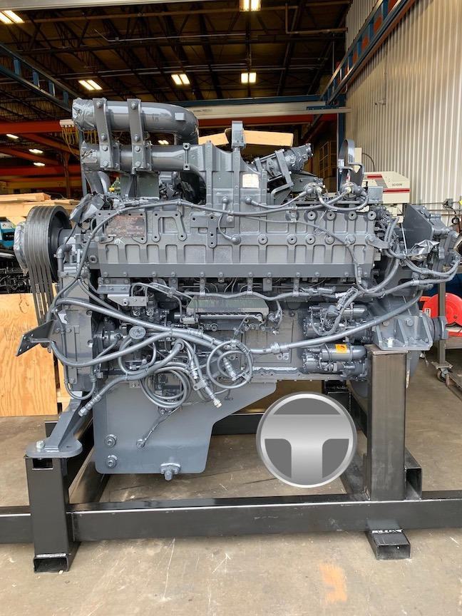 Komatsu SAA12V140E-3 - المحرك: صور 1 Komatsu SAA12V140E-3 - المحرك: صور 1