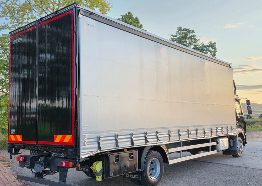 DAF LF 290 / WINDA / 16TON DMC / FIRANKA / SYPIALKA / AUTOMAT / JEDEN WŁAŚCICIE / EURO 6 / 2019 / SPROWADZONY / 20PALET / NISKI PRZEBIEG / DUŻA ŁADOWNOŚĆ / JAK NOWY - شاحنة ستارة: صور 5 DAF LF 290 / WINDA / 16TON DMC / FIRANKA / SYPIALKA / AUTOMAT / JEDEN WŁAŚCICIE / EURO 6 / 2019 / SPROWADZONY / 20PALET / NISKI PRZEBIEG / DUŻA ŁADOWNOŚĆ / JAK NOWY - شاحنة ستارة: صور 5