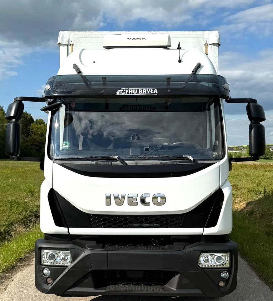 Iveco EUROCARGO 160E320/FIRANKA/WINDA/AUTOMAT/NISKI PRZEBIEG/E6/SPROWADZONY/PIERWSZY WŁAŚCICIEL - شاحنة ستارة: صور 3 Iveco EUROCARGO 160E320/FIRANKA/WINDA/AUTOMAT/NISKI PRZEBIEG/E6/SPROWADZONY/PIERWSZY WŁAŚCICIEL - شاحنة ستارة: صور 3