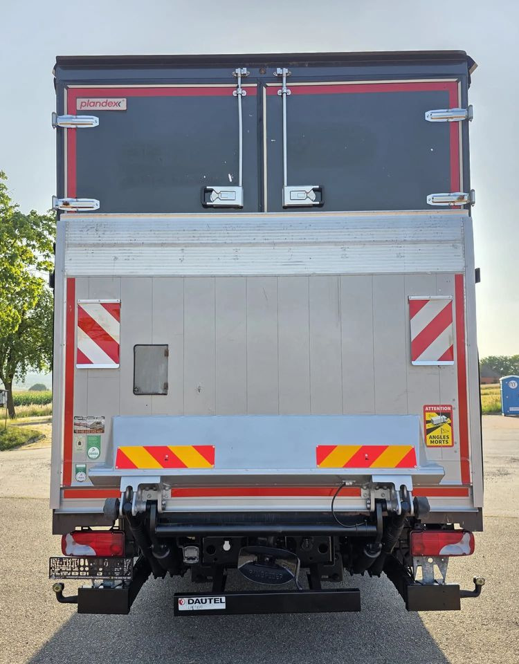 MAN TGM 15.290 / BURTO-FIRANKA / CAŁY NA PODUSZKACH /KLIMA POSTOJOWA / 2018R / NISKI PRZEBIEG / 18 PALET / E6 / JAK NOWY / WINDA / - شاحنة ستارة: صور 5 MAN TGM 15.290 / BURTO-FIRANKA / CAŁY NA PODUSZKACH /KLIMA POSTOJOWA / 2018R / NISKI PRZEBIEG / 18 PALET / E6 / JAK NOWY / WINDA / - شاحنة ستارة: صور 5