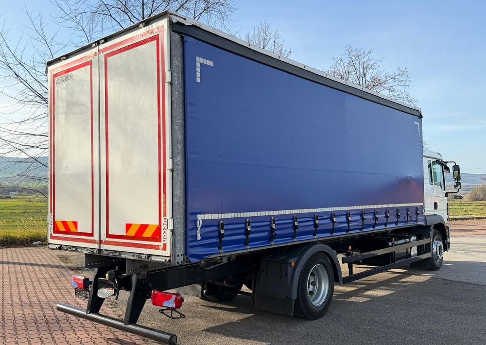 MAN TGM 15.290 / FIRANKA / 2016R / KLIMA POSTOJOWA /SPROWADZONY/ 8T ŁADOWNOŚĆ / 17 PALET / E6 / WINDA / - شاحنة ستارة: صور 5 MAN TGM 15.290 / FIRANKA / 2016R / KLIMA POSTOJOWA /SPROWADZONY/ 8T ŁADOWNOŚĆ / 17 PALET / E6 / WINDA / - شاحنة ستارة: صور 5