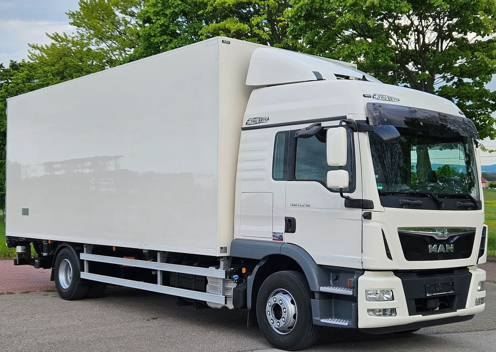 MAN TGM 15.290/IZOTERMA/WINDA/CHŁODNIA/KONTENER/17PALET/E6/OGRZEWANA IZOTERMA/SPROWADZONY/AUTOMAT/SYPIALKA/PIERWSZY WŁAŚCICIEL - مبردة شاحنة: صور 1 MAN TGM 15.290/IZOTERMA/WINDA/CHŁODNIA/KONTENER/17PALET/E6/OGRZEWANA IZOTERMA/SPROWADZONY/AUTOMAT/SYPIALKA/PIERWSZY WŁAŚCICIEL - مبردة شاحنة: صور 1