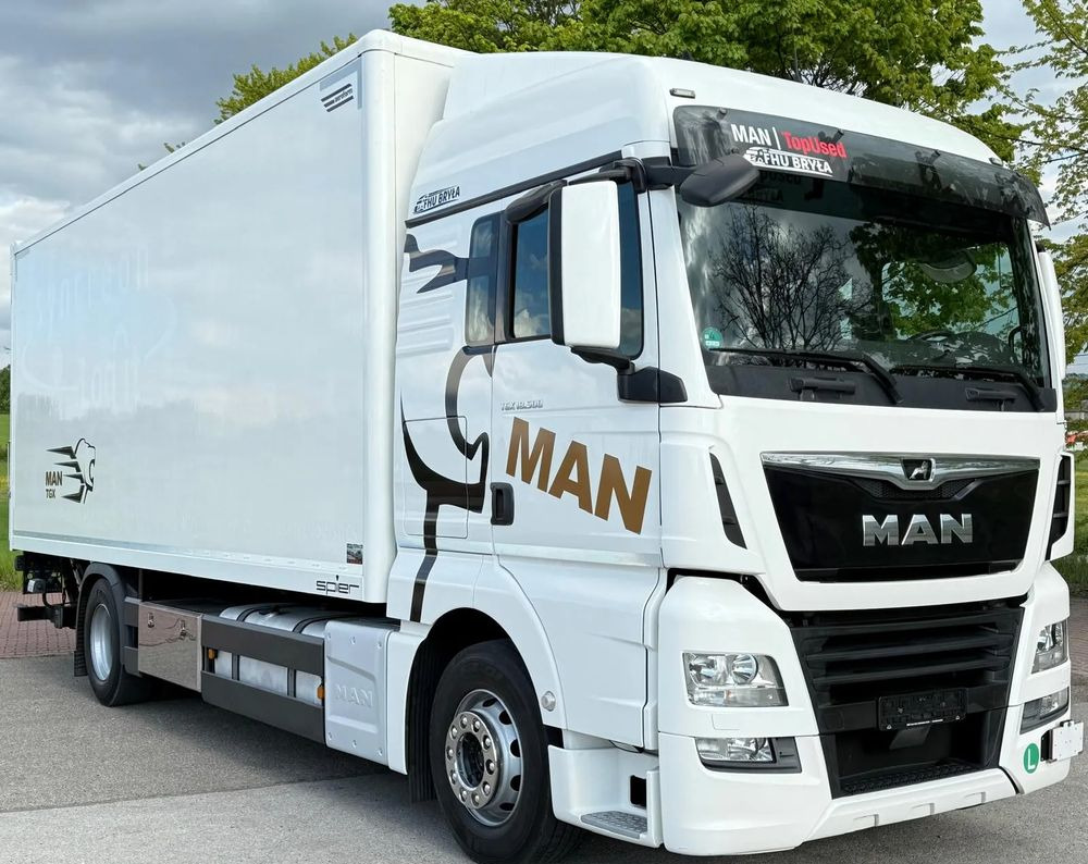 MAN TGX 18.500/18.430/TGM/TGL/2019/KONTENER/IZOTERMA/WINDA/18PALET/JAK NOWY/E6/SPROWADZONY/SERWISOWANY - بصندوق مغلق شاحنة: صور 1 MAN TGX 18.500/18.430/TGM/TGL/2019/KONTENER/IZOTERMA/WINDA/18PALET/JAK NOWY/E6/SPROWADZONY/SERWISOWANY - بصندوق مغلق شاحنة: صور 1