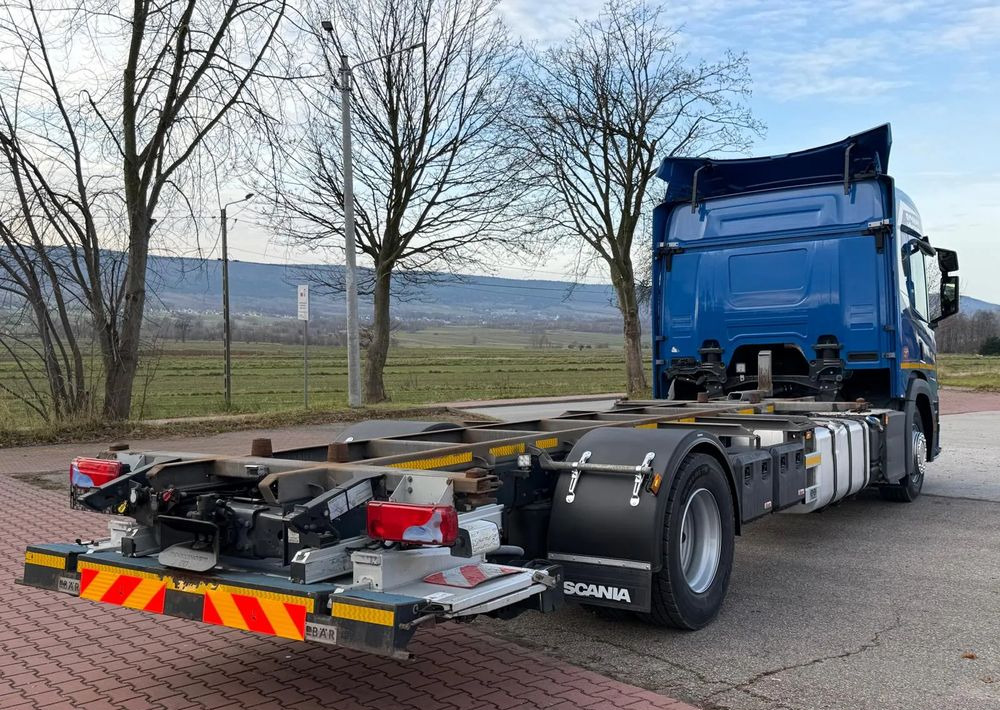 Scania P360 / P410 / BDF / RAMA / FIRANKA / PEŁNA SYPIALKA / WINDA / E6 / CAŁA NA PODUSZKACH / ROZSTAW OSI 5.5M / LAWETA / DO ŻYWCA / DO BYDŁA / DO ZABUDOWY / SPROWADZONA - الشاسيه شاحنة: صور 5 Scania P360 / P410 / BDF / RAMA / FIRANKA / PEŁNA SYPIALKA / WINDA / E6 / CAŁA NA PODUSZKACH / ROZSTAW OSI 5.5M / LAWETA / DO ŻYWCA / DO BYDŁA / DO ZABUDOWY / SPROWADZONA - الشاسيه شاحنة: صور 5