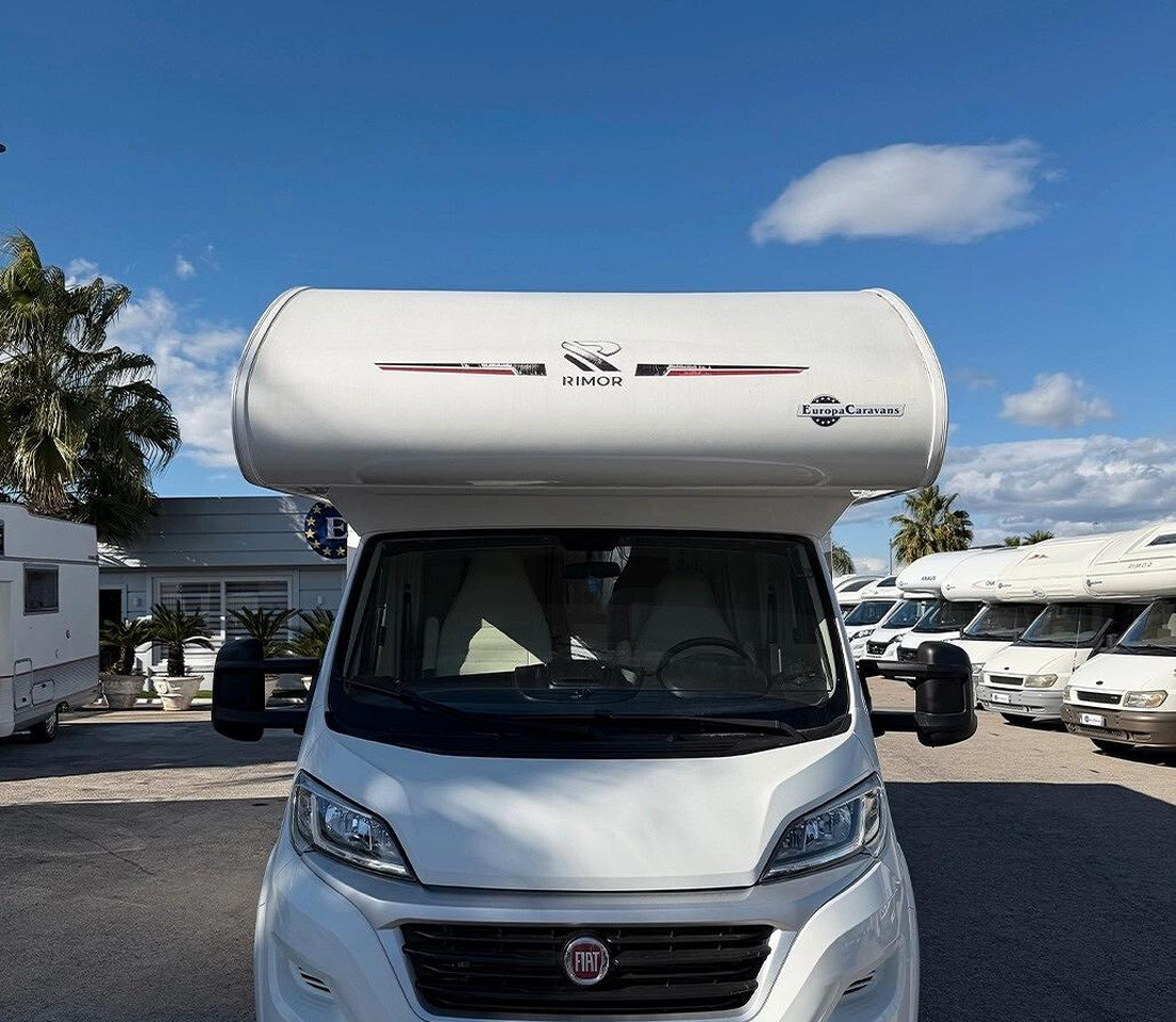 Rimor SEAL 3 - موتر هوم سقف عالي: صور 1 Rimor SEAL 3 - موتر هوم سقف عالي: صور 1