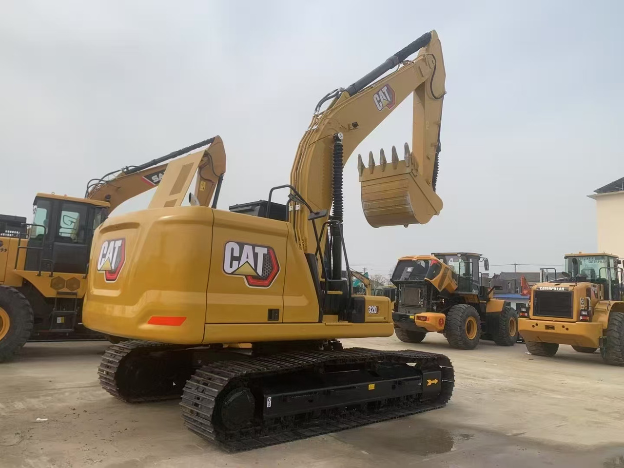CATERPILLAR 320 - حفارات زحافة: صور 1 CATERPILLAR 320 - حفارات زحافة: صور 1