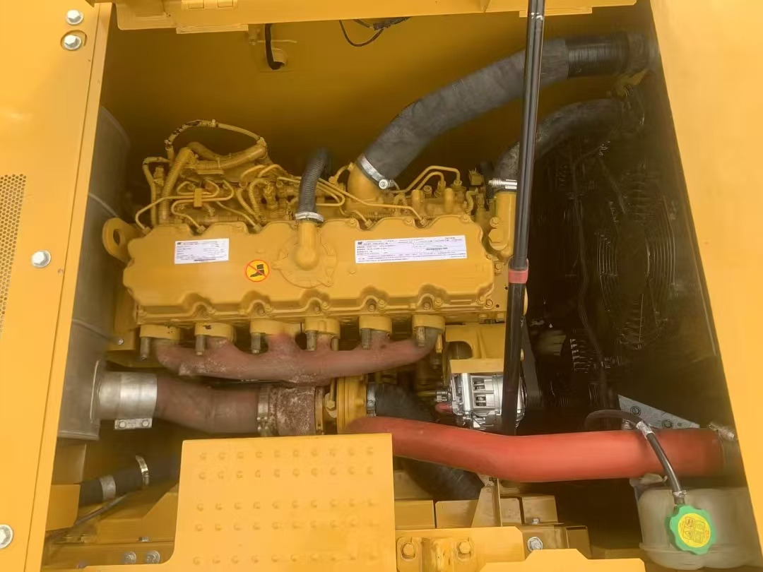 CATERPILLAR 320 - حفارات زحافة: صور 5 CATERPILLAR 320 - حفارات زحافة: صور 5