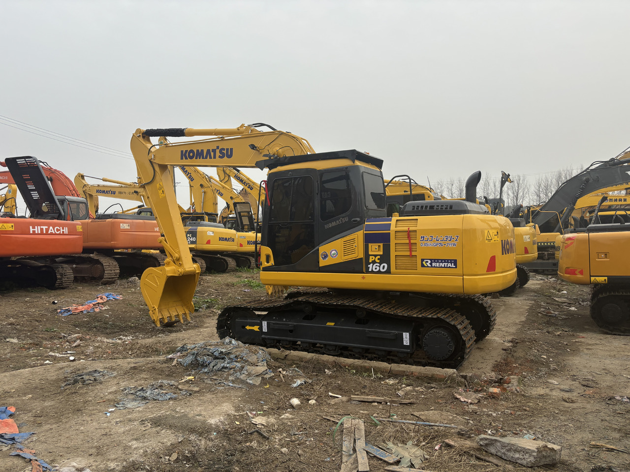 KOMATSU PC160 - حفارات زحافة: صور 2 KOMATSU PC160 - حفارات زحافة: صور 2
