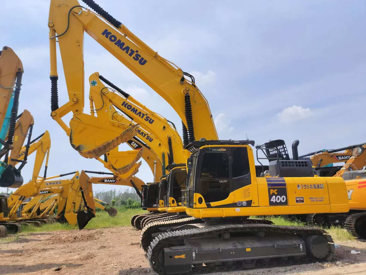 KOMATSU PC400-8 - حفارات زحافة: صور 1 KOMATSU PC400-8 - حفارات زحافة: صور 1