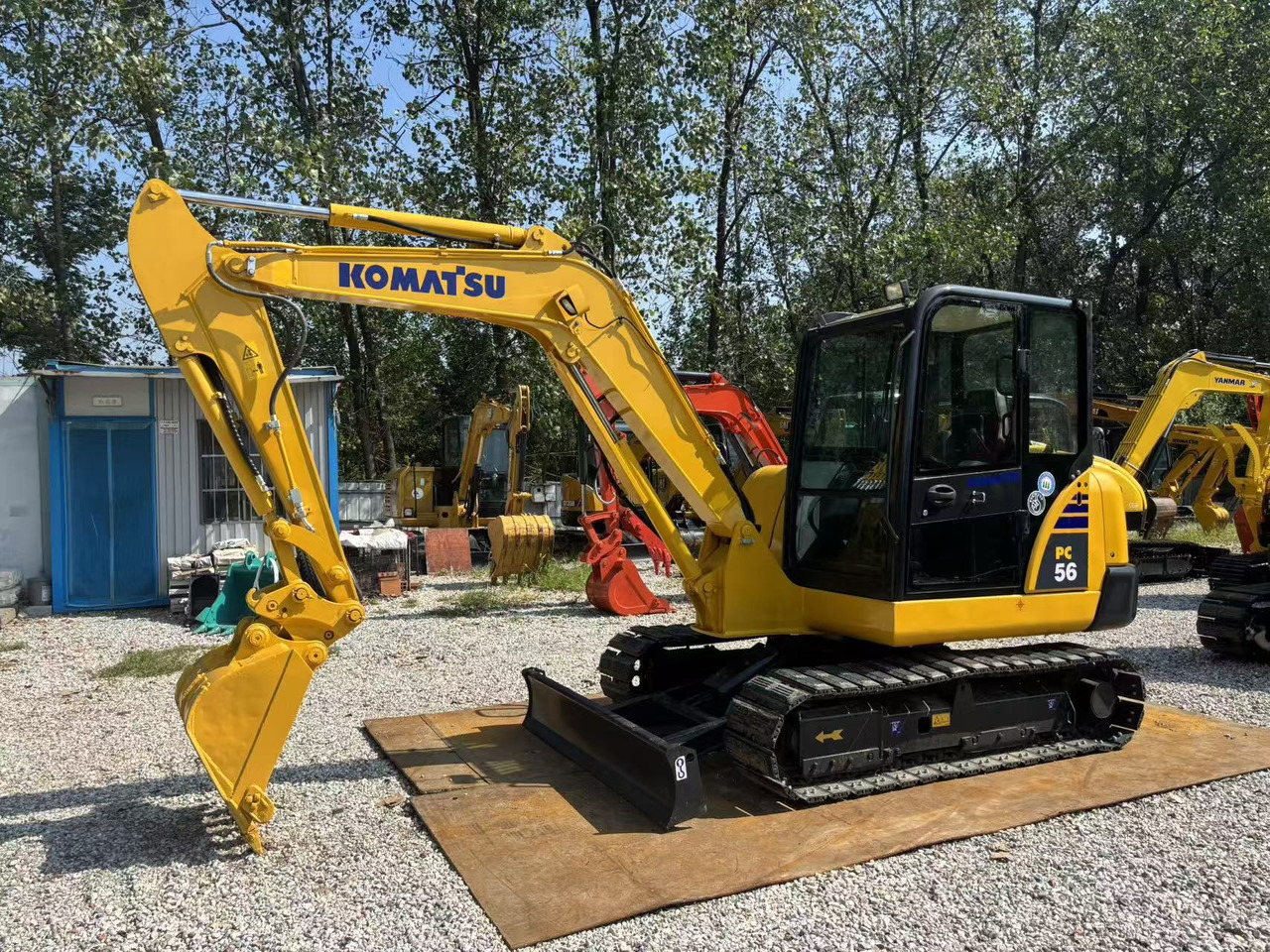 KOMATSU PC56 - حفارة مصغرة: صور 2 KOMATSU PC56 - حفارة مصغرة: صور 2