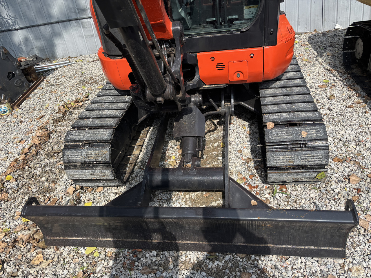 KUBOTA KX163 Carrying a thumb clip. - حفارة مصغرة: صور 5 KUBOTA KX163 Carrying a thumb clip. - حفارة مصغرة: صور 5