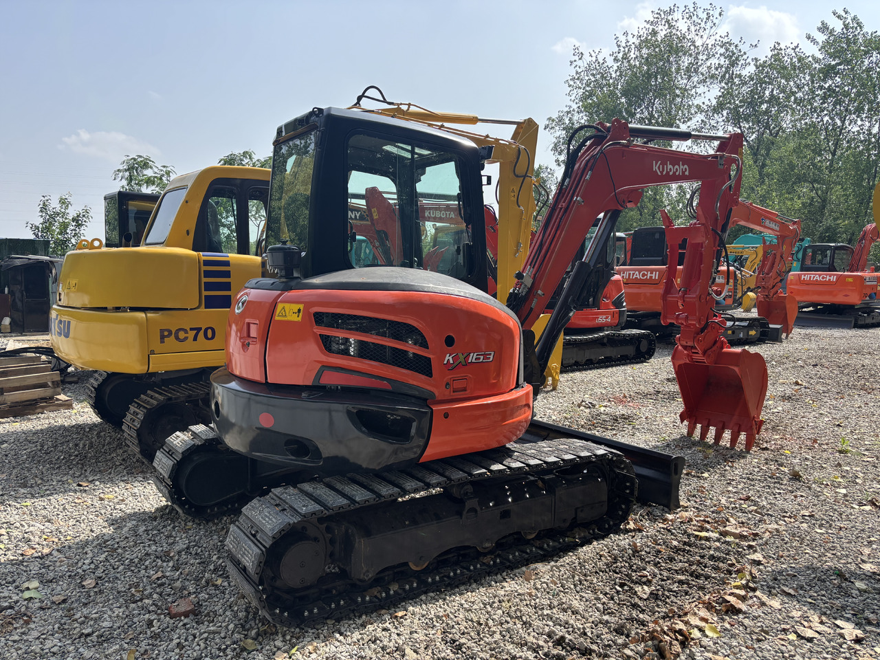 KUBOTA KX163 Carrying a thumb clip. - حفارة مصغرة: صور 2 KUBOTA KX163 Carrying a thumb clip. - حفارة مصغرة: صور 2