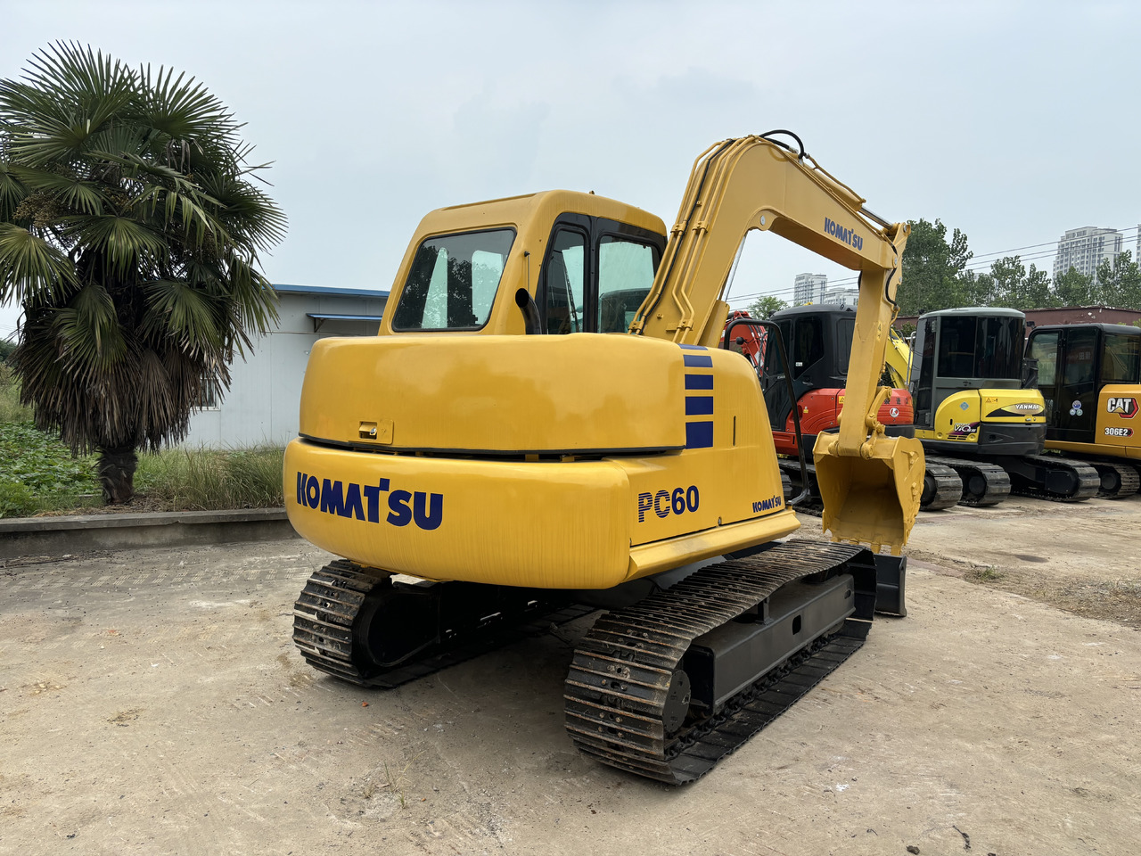 Komatsu PC 60-7 - حفارة مصغرة: صور 2 Komatsu PC 60-7 - حفارة مصغرة: صور 2