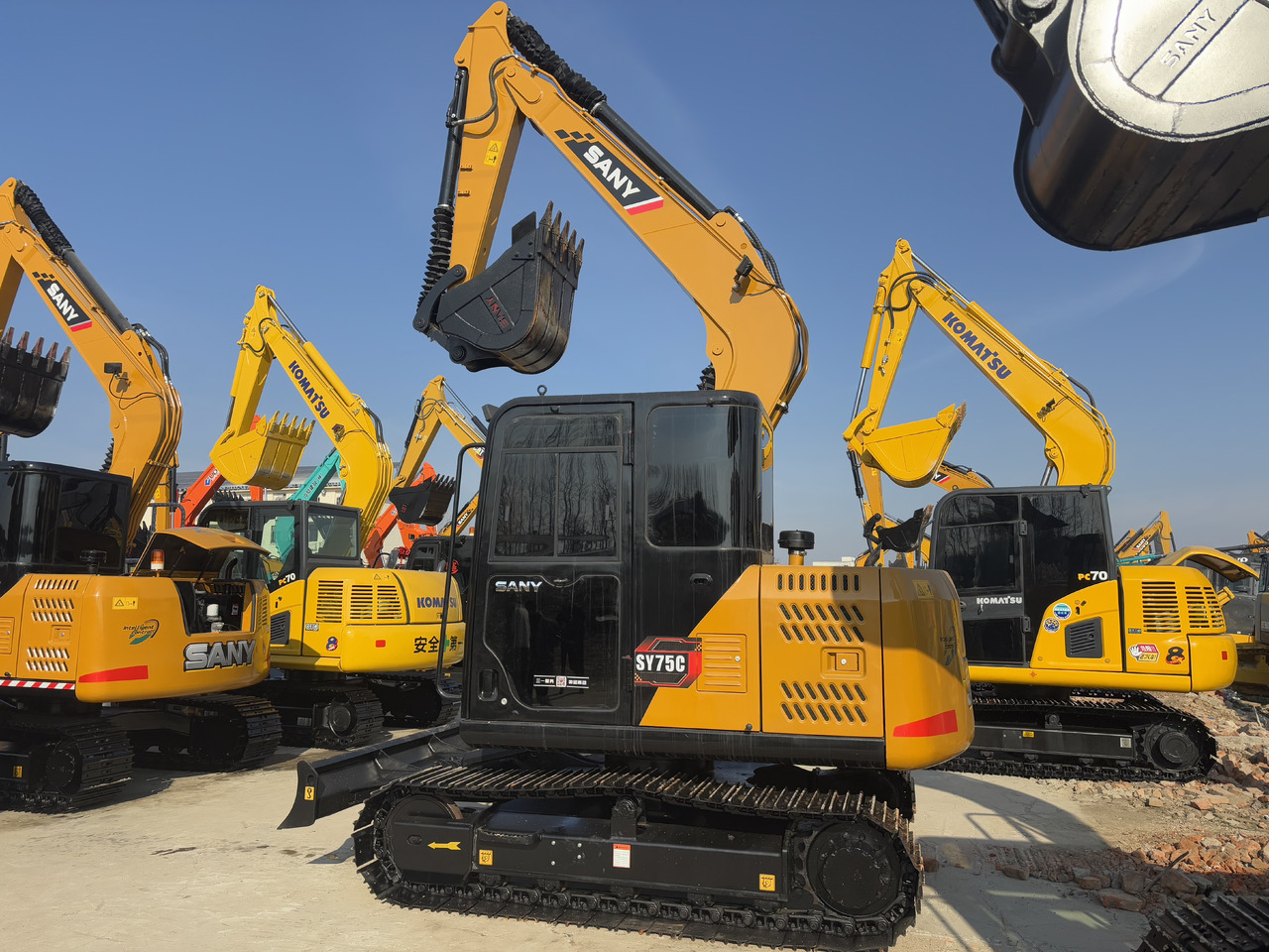 SANY SAY75 - حفارة مصغرة: صور 3 SANY SAY75 - حفارة مصغرة: صور 3